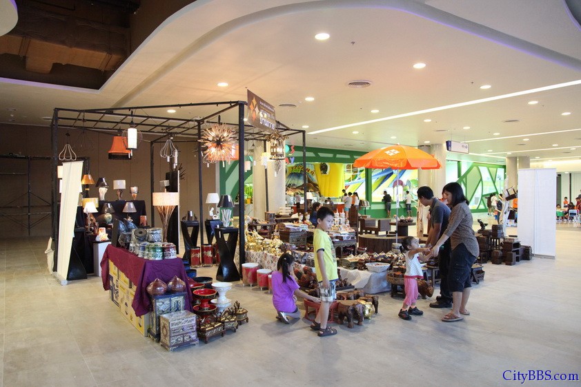泰国清迈最大商场Promenada Resort Mall超级购物中心开业