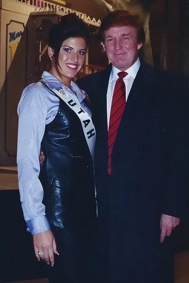 前犹他州小姐坦普尔·塔格特（Temple Taggart）也表示，在她21岁参加1997年美国小姐选美比赛时，特朗普直接 ...