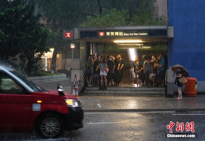2人死亡117人受伤，这次香港下的雨到底多大?
